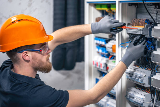 Best Electrical Repair Services  in Lynnwood Pricedale, PA
